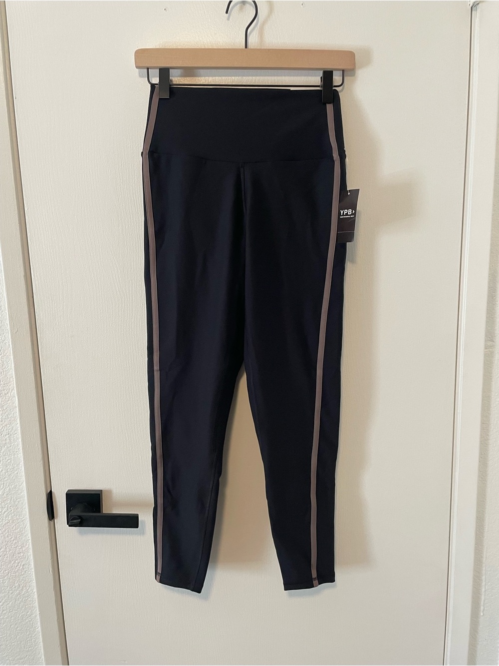 Abercrombie YPB Ultra High Rise sculptLUX Leggings - M - NWT